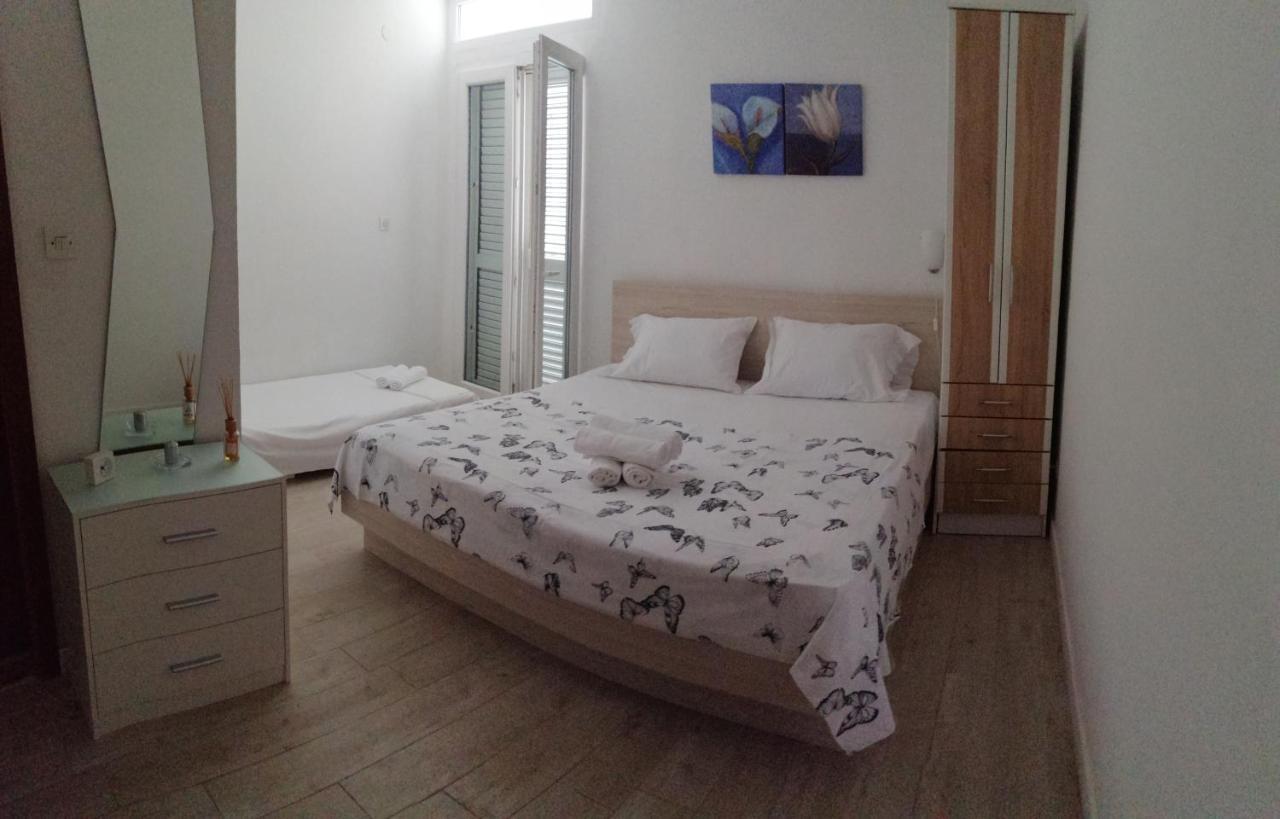 Apartments Vini And Ivana Sucuraj Ngoại thất bức ảnh