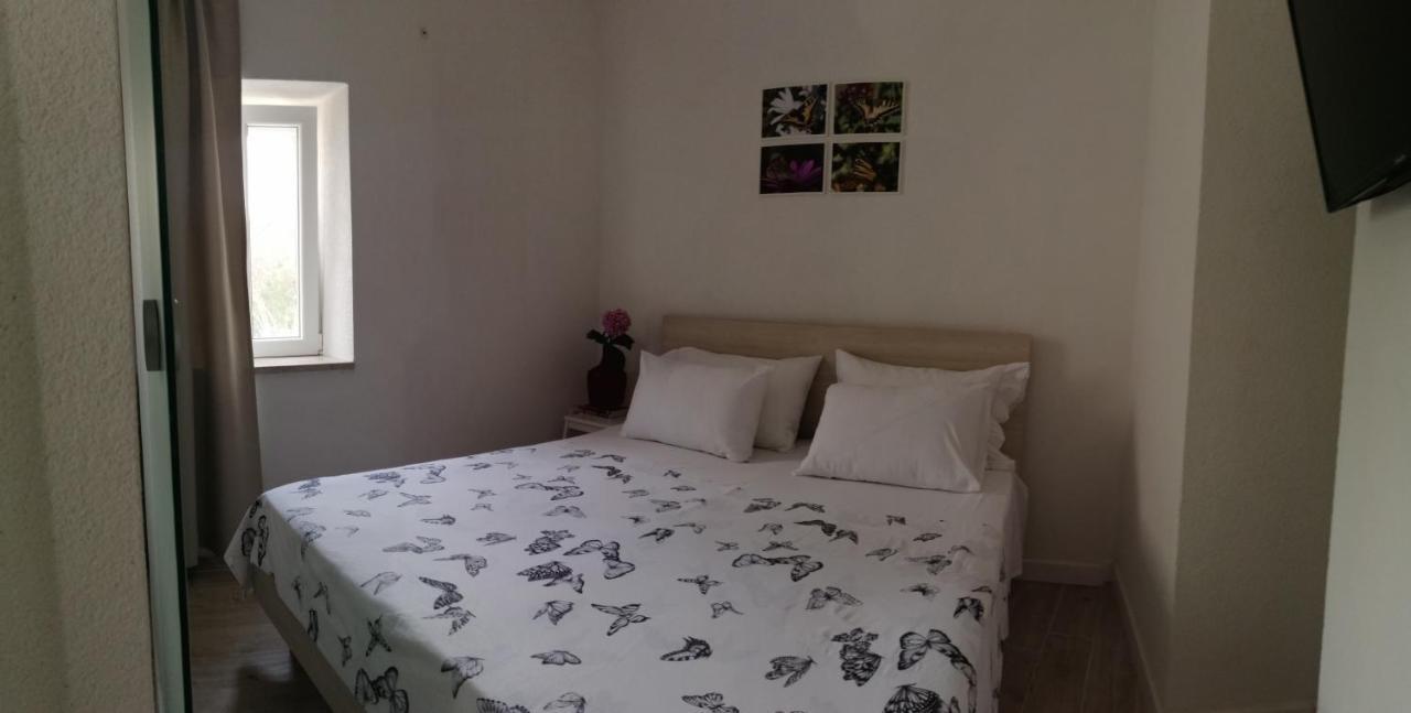 Apartments Vini And Ivana Sucuraj Ngoại thất bức ảnh