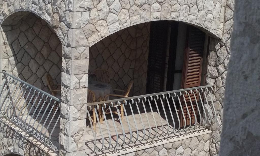 Apartments Vini And Ivana Sucuraj Phòng bức ảnh