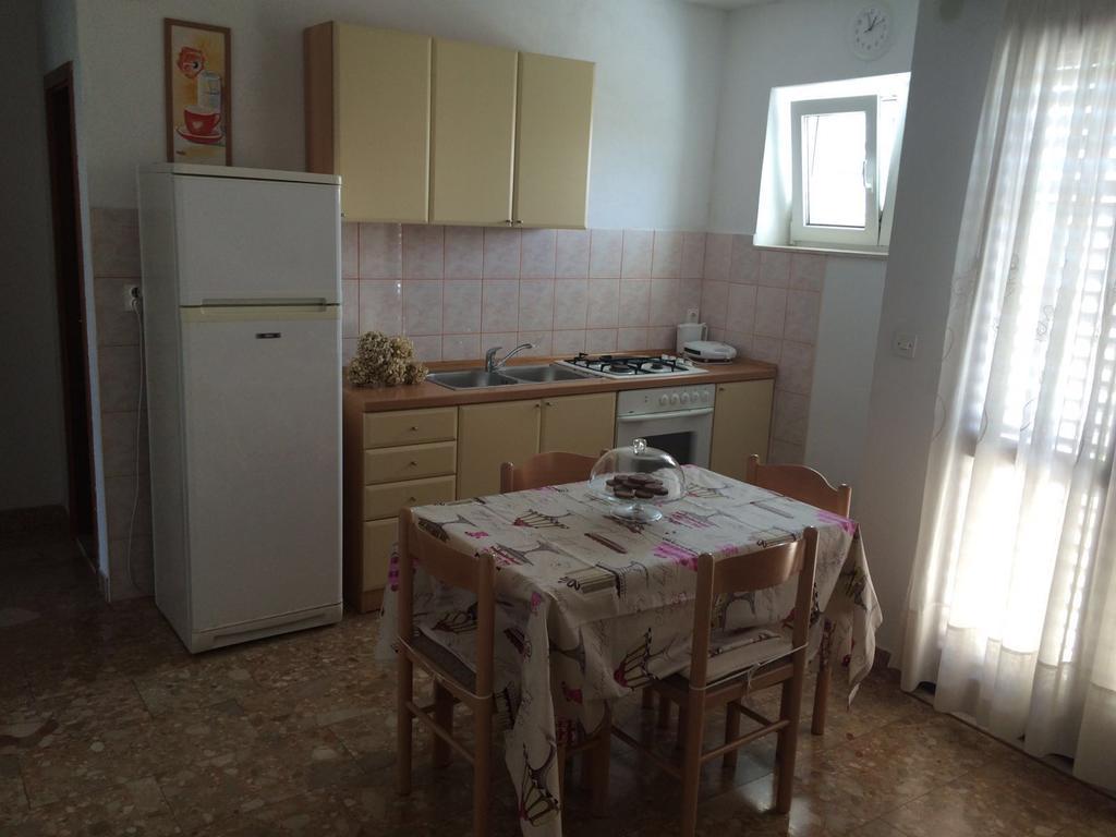 Apartments Vini And Ivana Sucuraj Ngoại thất bức ảnh