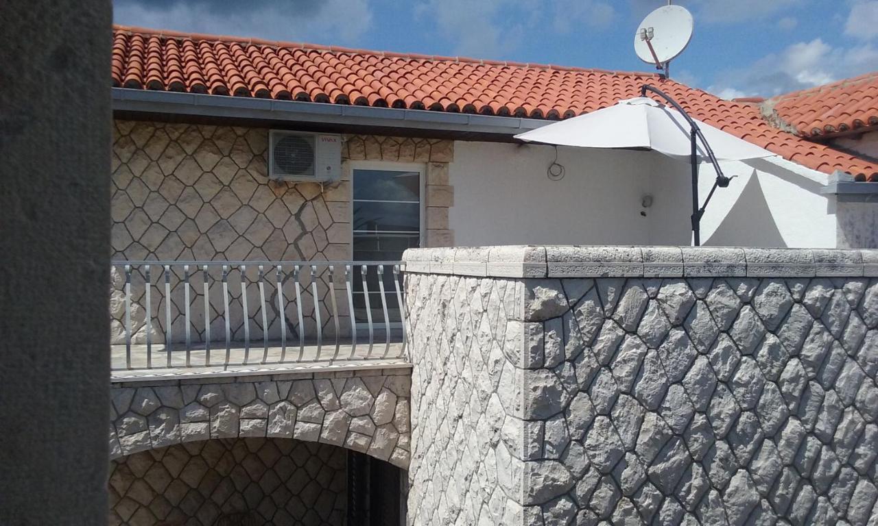 Apartments Vini And Ivana Sucuraj Phòng bức ảnh